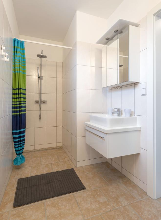 Wn Rooms Wiener Neustadt Ngoại thất bức ảnh