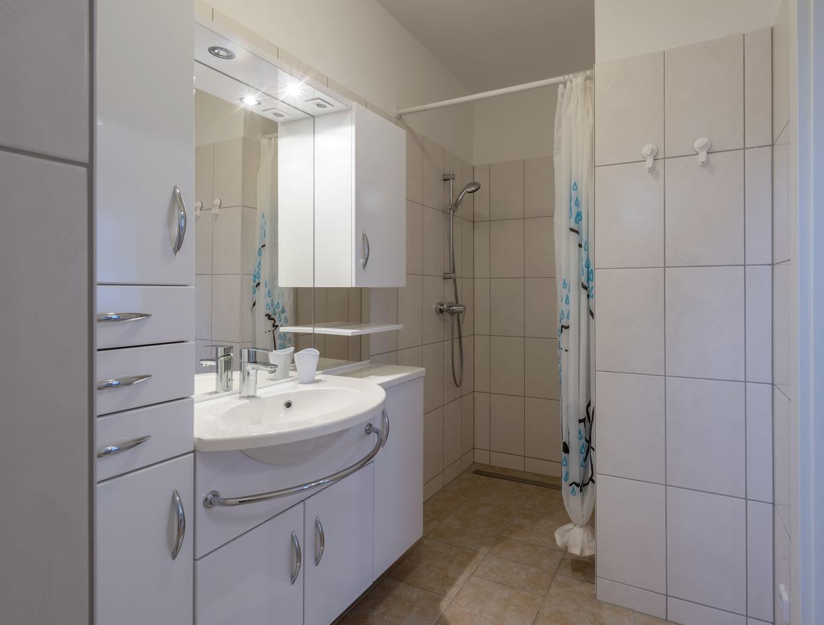 Wn Rooms Wiener Neustadt Ngoại thất bức ảnh